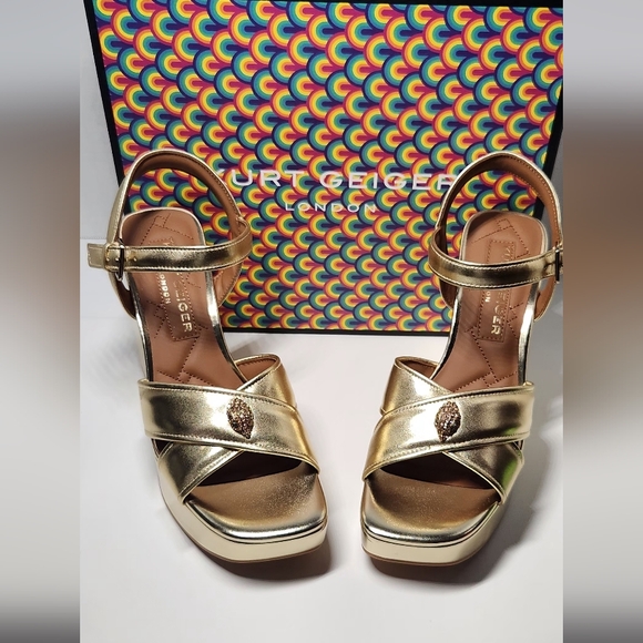 Kurt Geiger Kensington Leather Cross Band Logo Ornament Wedges GOLD 9.5 - Picture 1 of 16